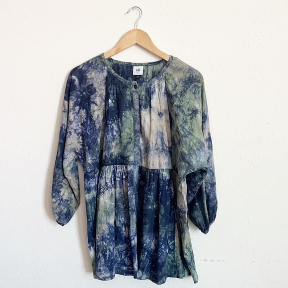 CAbi Woodstock Tie Dye Print Button Front Top Blouse #5714 - Picture 3 of 8